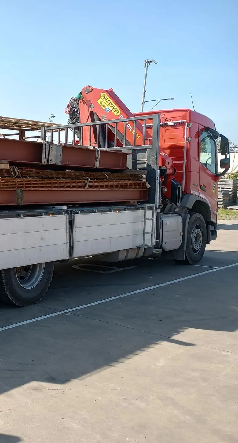 Levering op locatie met kraan-Poperinge